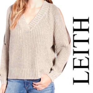 Leith sweater size medium